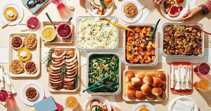 The Great Return: Why 82% of workers are RSVPing 'yes' to the company holiday party again