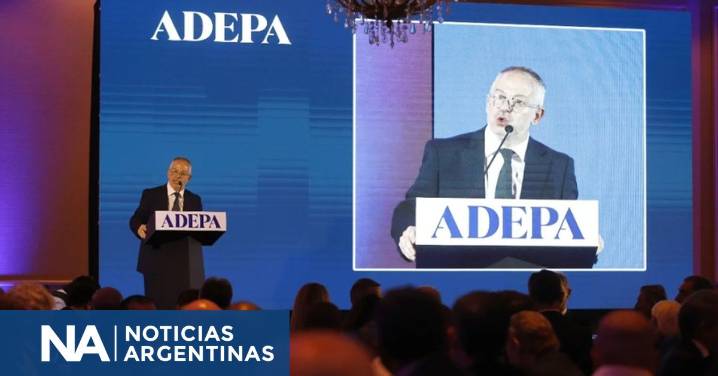 ADEPA destacó el rol del periodismo en la democracia y advirtió sobre intentos de silenciar voces