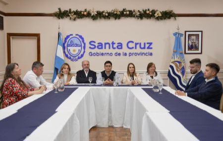 Santa Cruz junto a SPI reactiva la obra para la ampliación del astillero en el puerto de Caleta Paula
