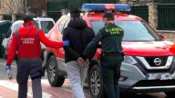 Detenido en Navarra tras robar un coche y empotrarlo contra una tienda para robar: tiene más de 30 antecedentes
