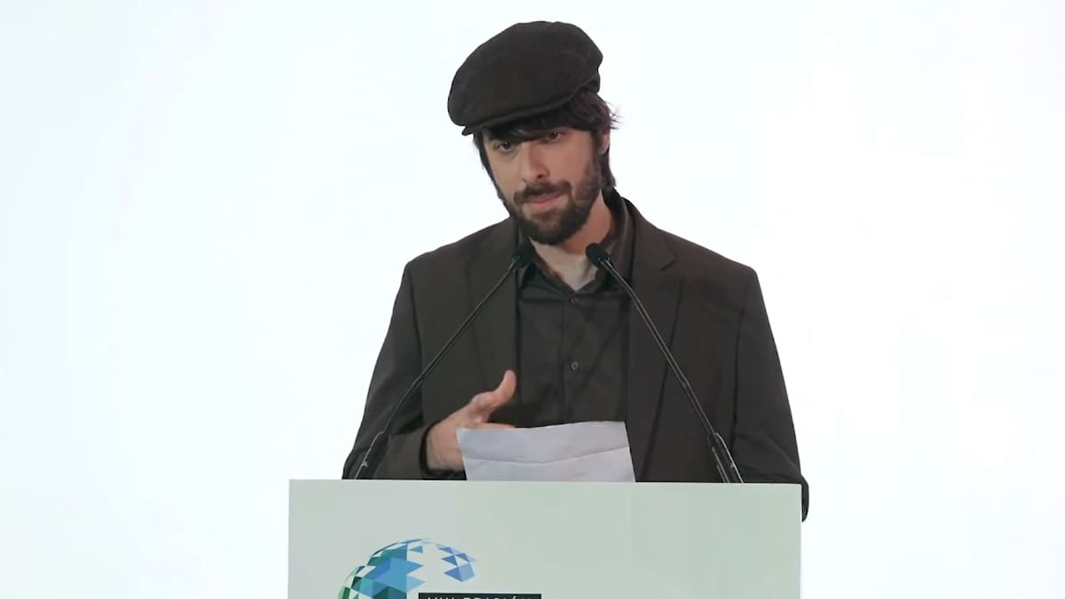 El mensaje de David Uclés a Ayuso: "He vendido 300.000 ejemplares y no me puedo comprar una casa"