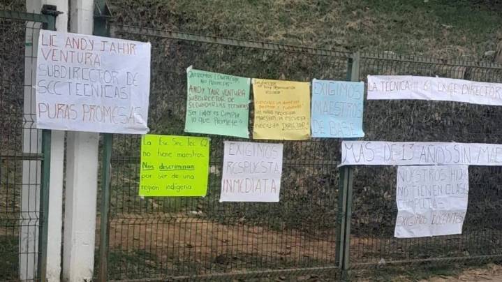 Tras protestas de padres de familia, la SEV autoriza tres maestros para la Técnica Industrial 162 de Tlaquilpa