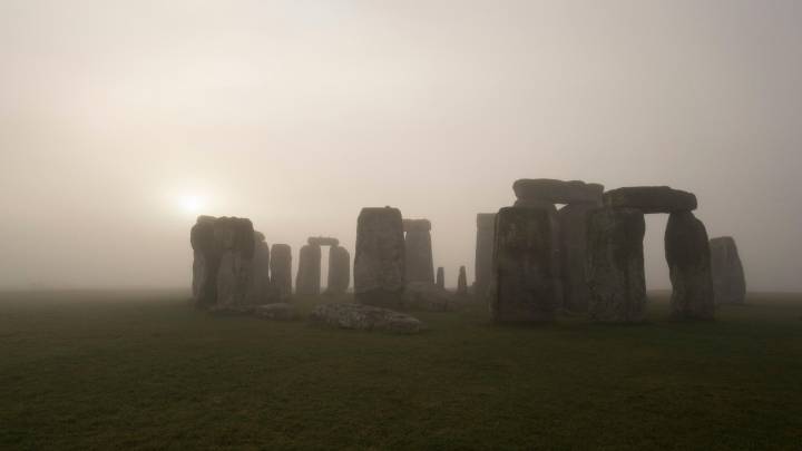 Weird conspiracy theories: from JFK to 5G