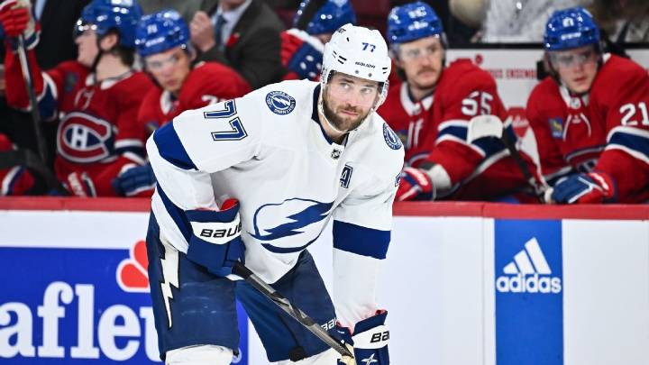 Lightning defenseman Victor Hedman returns to injured reserve