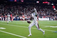 Sources: Texans corner Kamari Lassiter set to play versus Chiefs despite foot injury