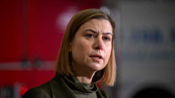 Slotkin forms legal defense fund amid Trump attacks, FBI inquiry