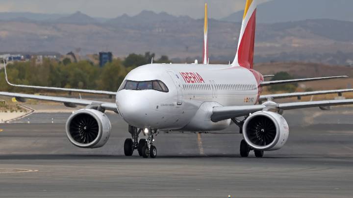 Iberia amplía un mes más la cancelación de vuelos a Venezuela, hasta el 31 de diciembre