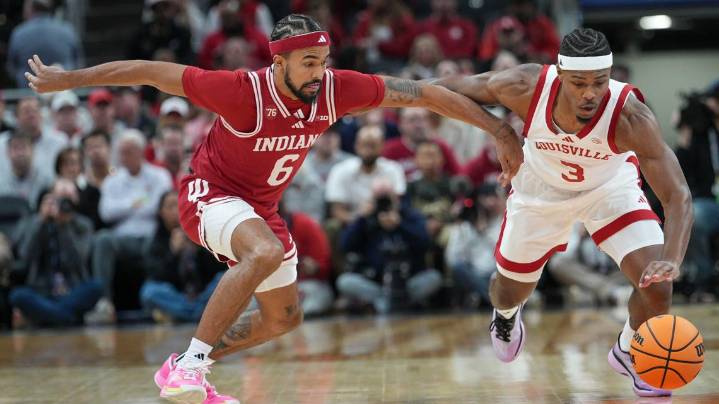 Pike alum Ryan Conwell stars as No. 6 Louisville holds off No. 22 Indiana for 87