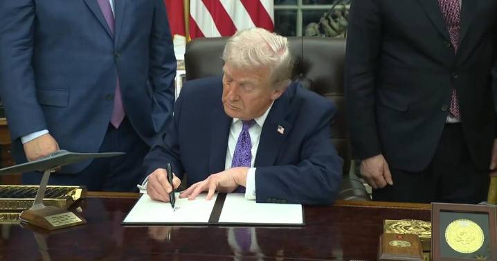Trump signs executive order to block state AI regulations