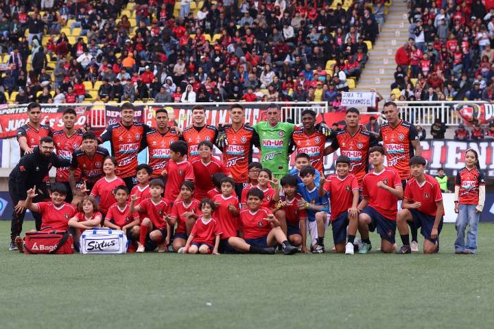 Debutó profesionalmente en el fútbol chileno con 15 años: “Estaba medio nervioso, pero mis compañeros me apoyaron”