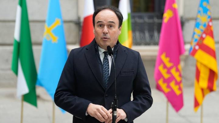 Llorca se reunirá con Sánchez en Moncloa el 17 de diciembre