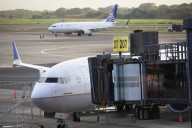 Aumenta el número de aerolíneas que suspenden vuelos a Venezuela