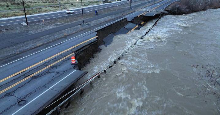 Highway 12 washout forces extended detour through Naches school zone