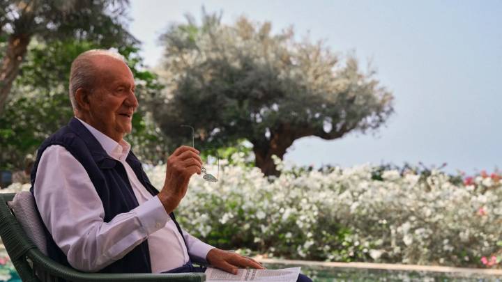 La 'trastienda' del lanzamiento en España de las memorias de Juan Carlos: un mes después que en Francia y sin entrevistas con el rey