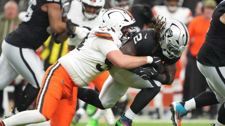 Who's active, who's not for Browns in Week 14 against Titans