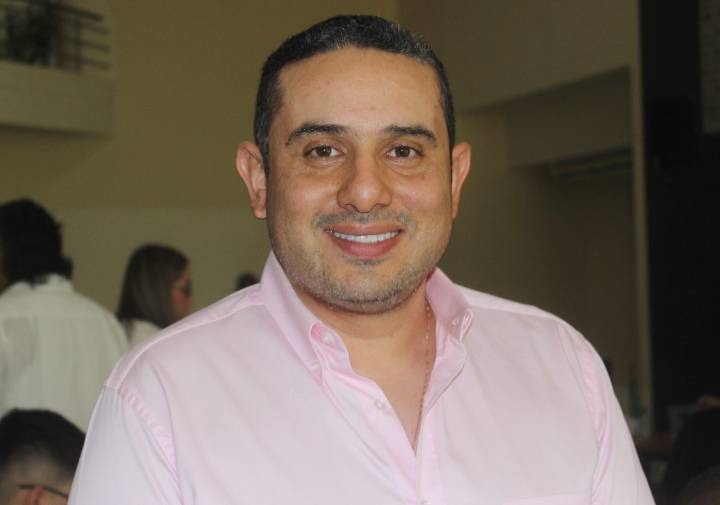 Guajiro es homenajeado por su aporte al desarrollo productivo del Departamento