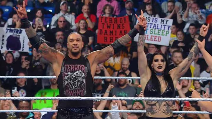 The Terror Twins Defeat Zelina Vega And Aleister Black In WWE SmackDown Main Event