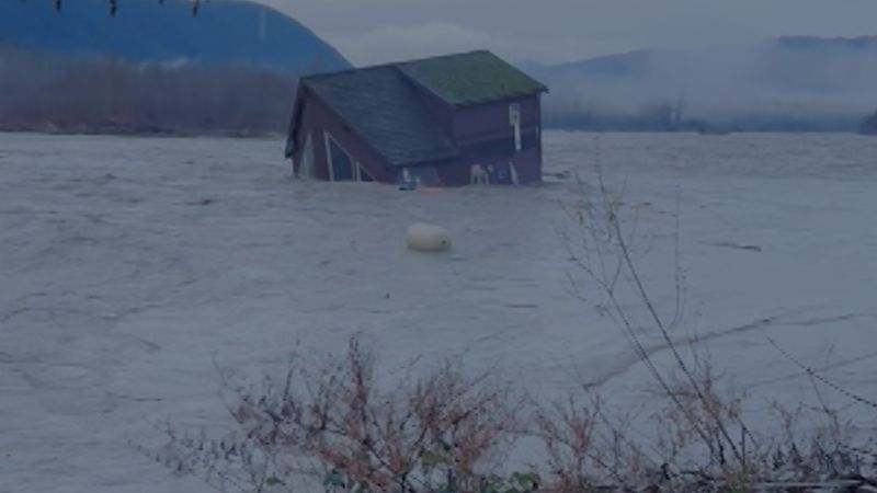 Record floods destroy homes in Washington