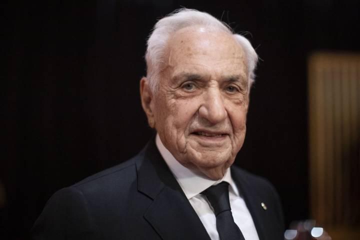 Canadian-born renegade architect Frank Gehry dies at 96
