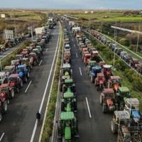 Greek govt seeks to tackle farmer protests after Crete clashes