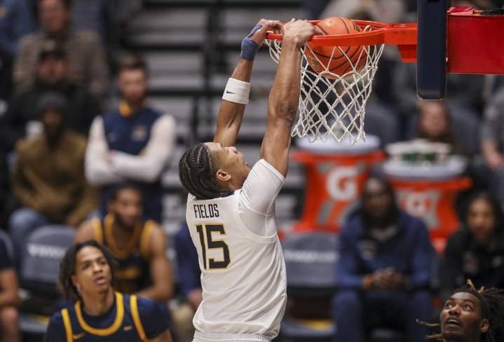 Deadspin | West Virginia shrugs off slow start to wallop Coppin State