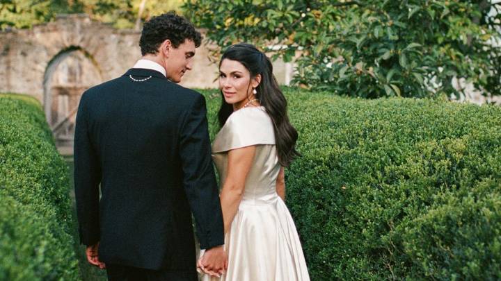 This Vintage Bridal Salon Owner Re-wore Her Grandmother’s 1940s Satin Wedding Coat