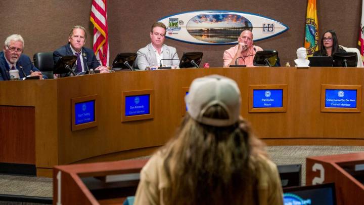 Huntington Beach loses challenge in federal court to state sanctuary law