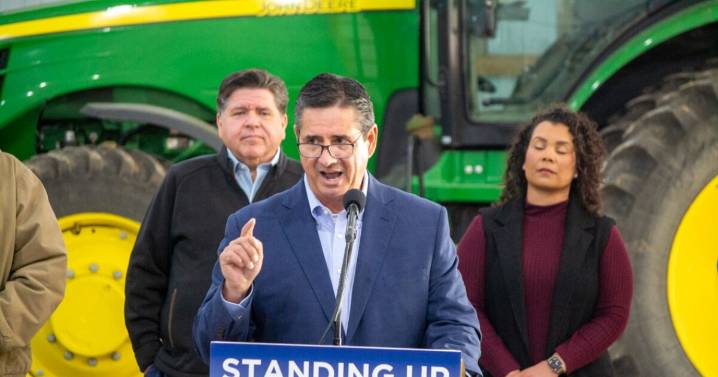 Trump trade policies are ‘crushing’ farmers, Illinois agriculture director says