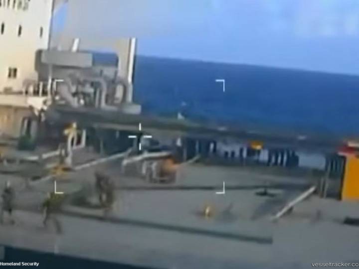 Más presión sobre Venezuela: Estados Unidos anunció sanciones contra sobrinos de Nicolás Maduro y buques de crudo venezolano