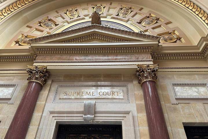 Wisconsin Supreme Court to decide whether local jails can hold immigrants for ICE