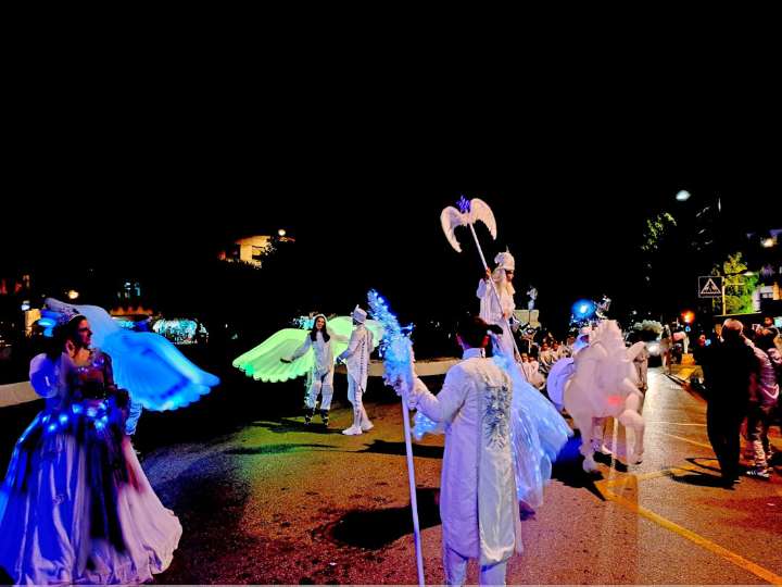 Almuñécar y La Herradura iluminan la Navidad con más de 850.000 puntos de luz