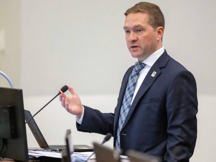 Amid criticism, mayor defends 401-area micro-shelter site for homeless