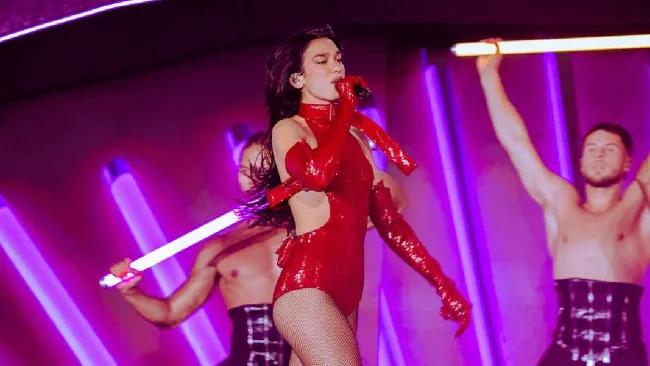 Dua Lipa deslumbra en el Estadio GNP Seguros con una noche inolvidable del Radical Optimism Tour