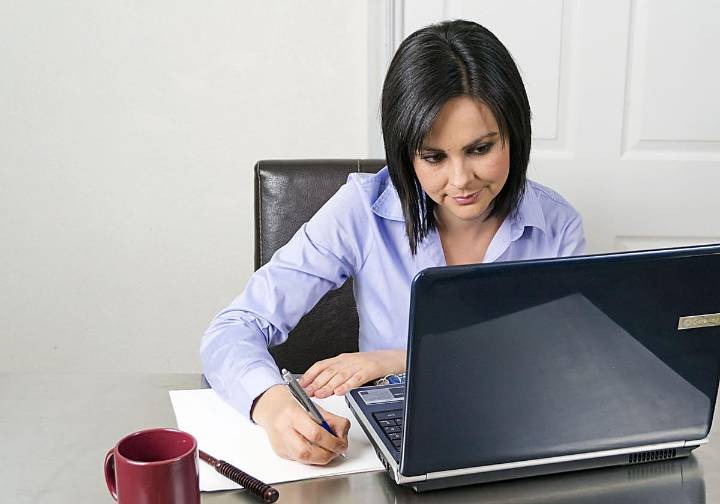 Hacienda retrasa un año la entrada en vigor del sistema de facturación para pymes y autónomos