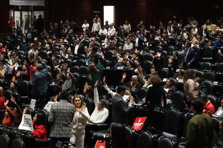 Abren puerta a periodo extra en San Lázaro para analizar reforma electoral