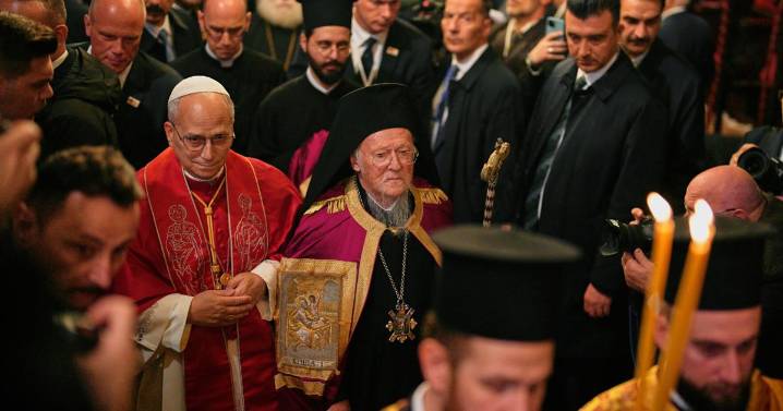 Pope Leo XIV calls on Lebanese leaders to be true peacemakers as he seeks to bring message of hope