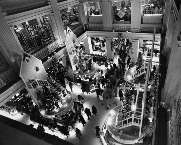Remembering how Marshall Field’s was a gift to beleaguered holiday shoppers