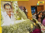 Dharmendra Prayer Meet In PICS: Hema Malini, daughters Esha Deol, Ahana Deol rem