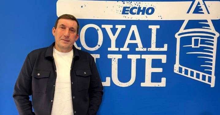 Alan Stubbs hails 'immense' David Moyes transfer - 'How an Everton player should be'