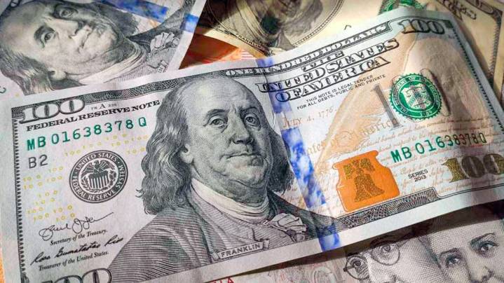 A cuánto cerró el dólar blue este jueves 4 de diciembre del 2025