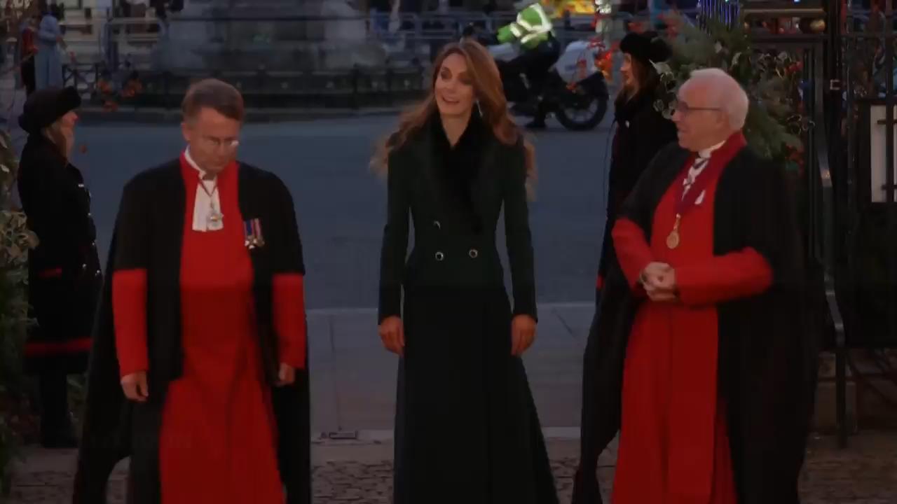 Princess of Wales joined by Eugene Levy and Kate Winslet at 'Together at Christmas' carol service