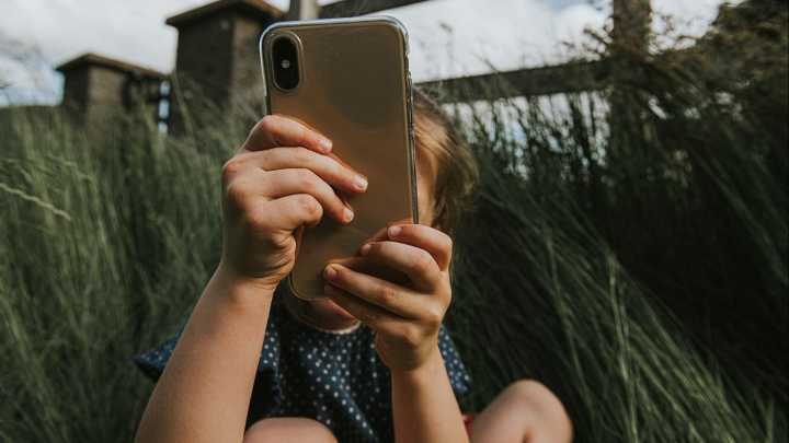 Smartphones before age 12 tied to depression and poor sleep, new study finds