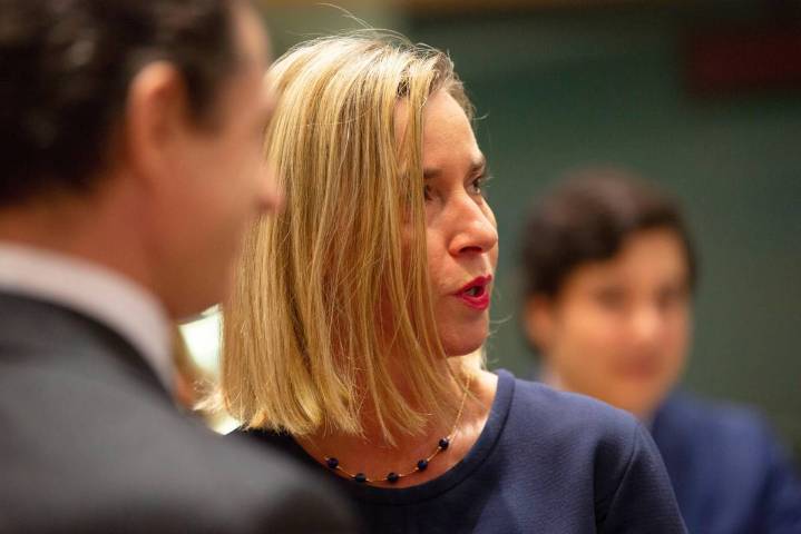 Exjefa de la diplomacia de la UE Federica Mogherini es imputada por corrupción