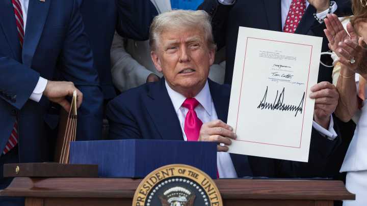 Trump hosts Detroit Three, hails deregulation to lower…