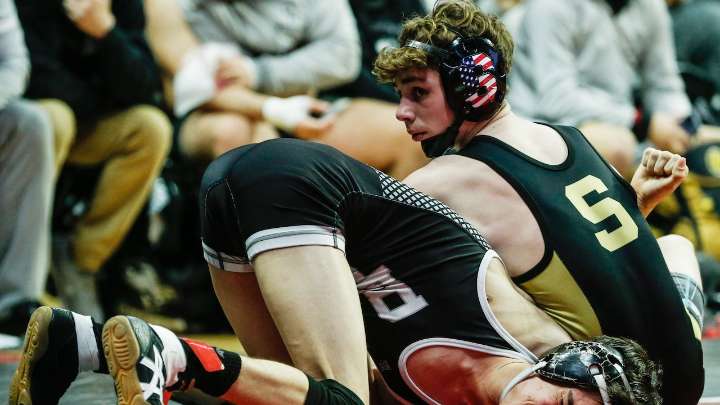 N.J. wrestling preview, 2025-26: Contenders, teams to watch in Group 5