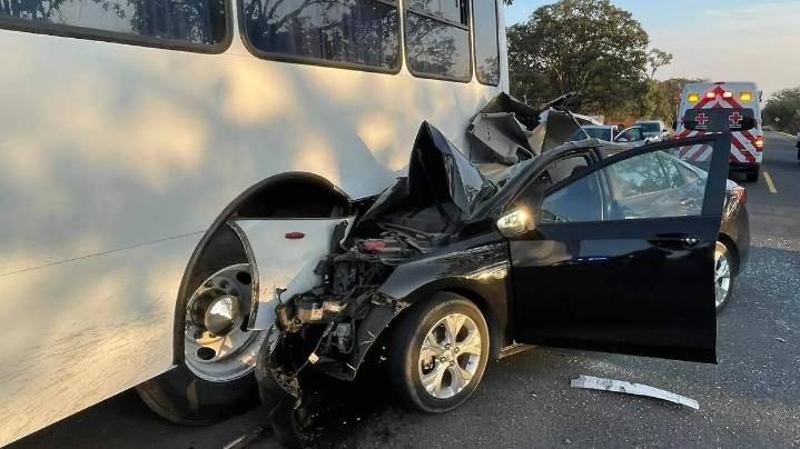 Destroza su auto en la 300 y resulta ileso