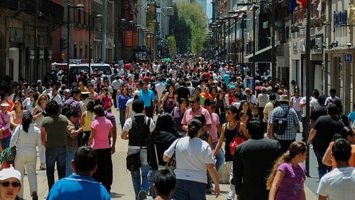 Economía mexicana cerrará débil el 2025; con consumo estancado e inversión en caída: IMEF