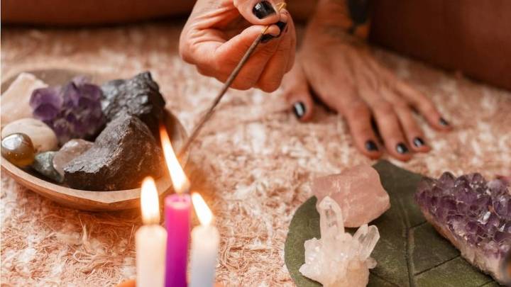 Rituales de diciembre: qué hacer para cerrar el 2025 y atraer energía nueva en 2026