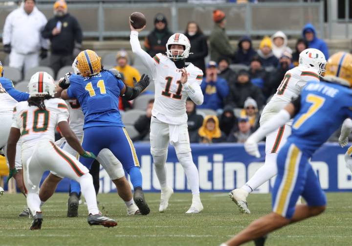 Deadspin | No. 12 Miami races past No. 22 Pitt 38-7 for 10th win