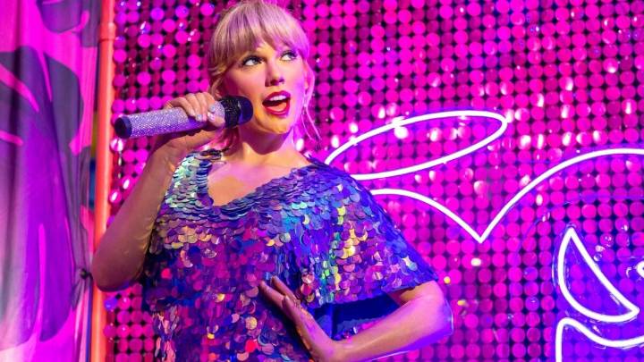 'Taylor Swift Is a Nazi' Claims Were Spurred by a Coordinated Bot Attack, Study Finds
